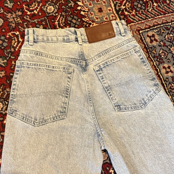 Reclaimed Vintage Jeans - Size 26 - Picture 2 of 11